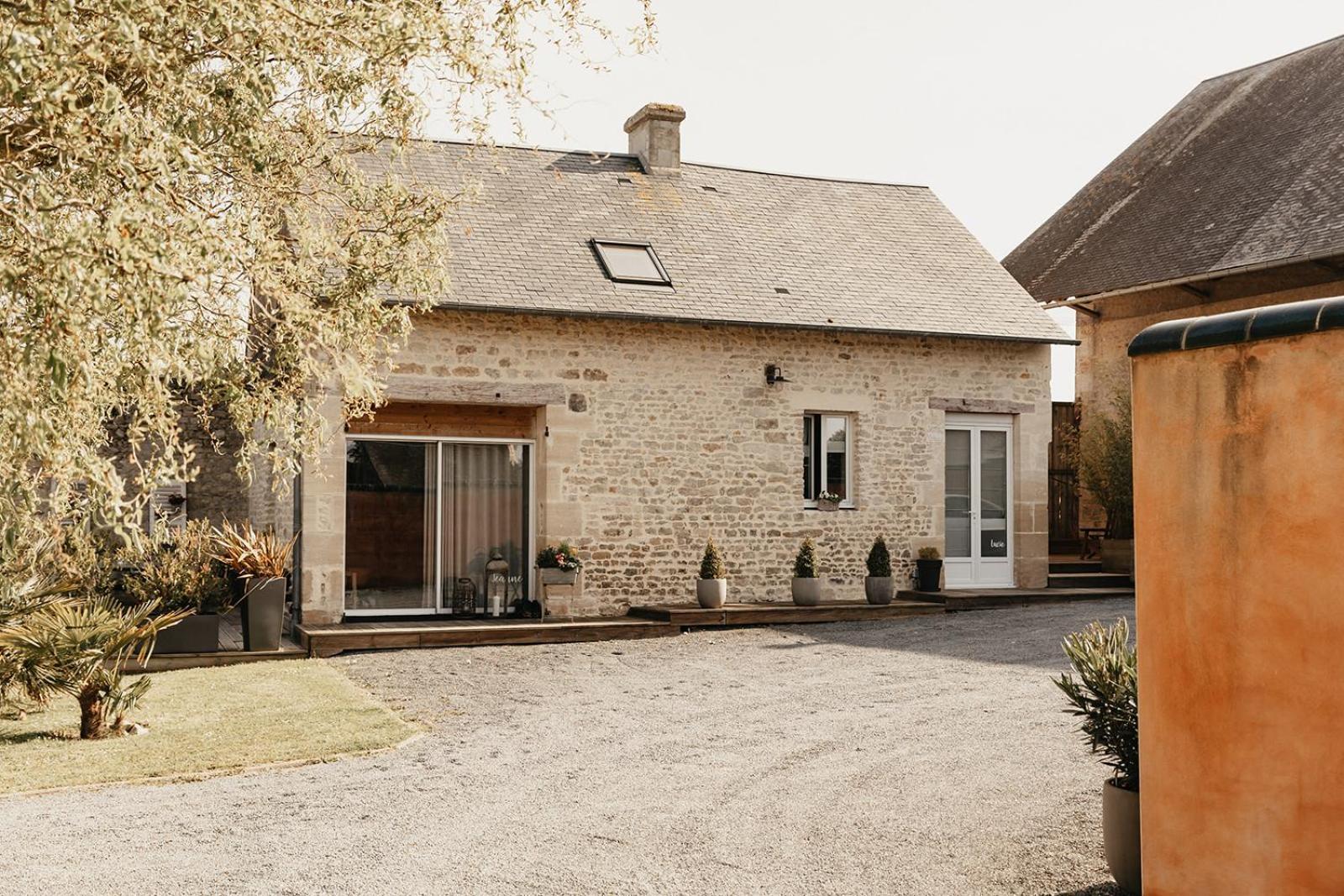 Le Clos Poulain Petits Gites De Charme Et Chambres D'Hotes Familiales Au Calme Proche Bayeux Et Des Plages Nonant Bagian luar foto