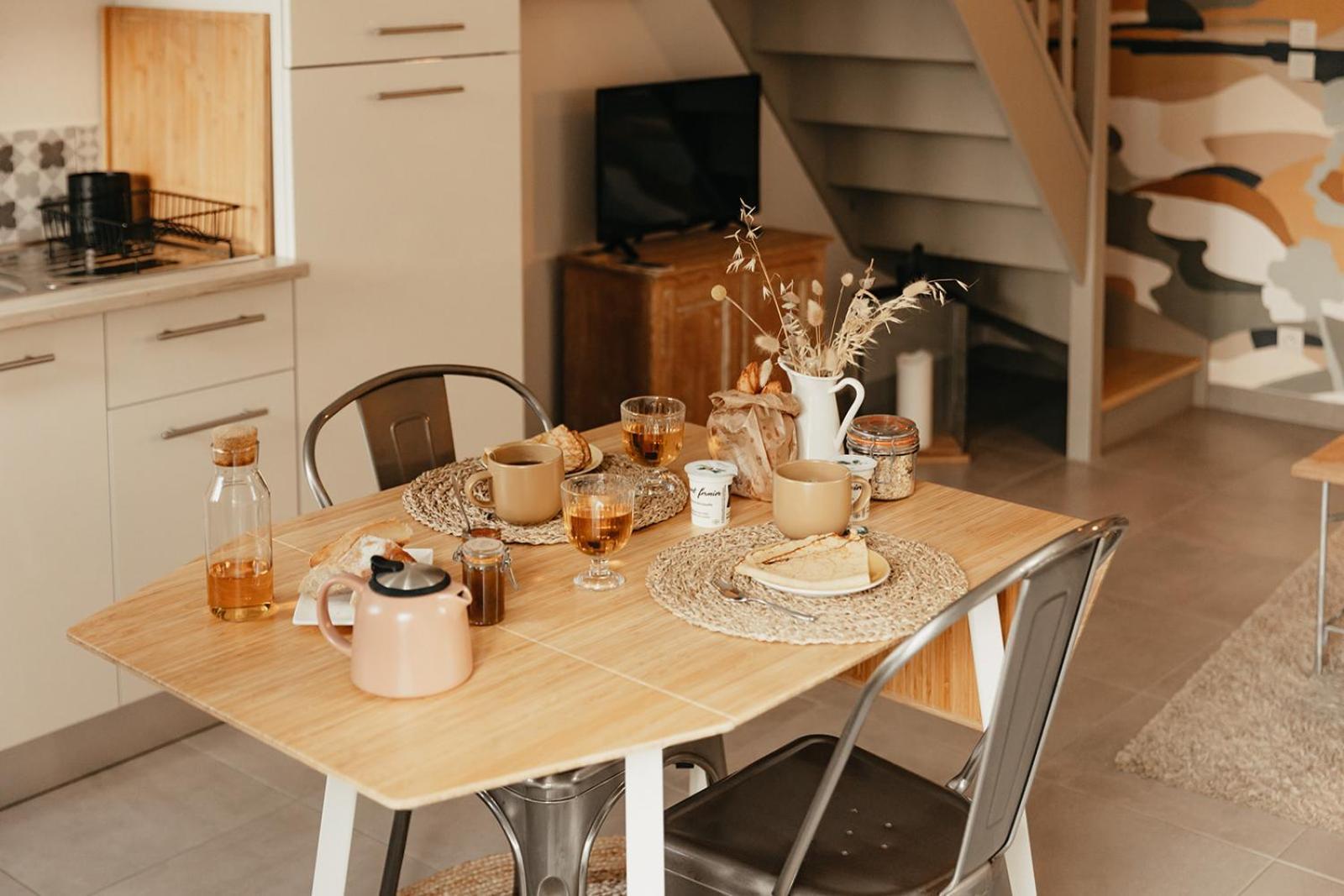Le Clos Poulain Petits Gites De Charme Et Chambres D'Hotes Familiales Au Calme Proche Bayeux Et Des Plages Nonant Bagian luar foto